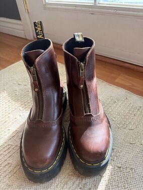 Jette Brown Leather Front-Zip Combat Boots